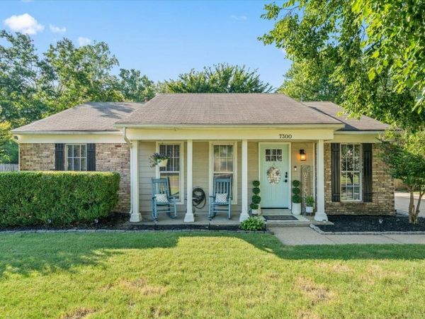 7300 COUNTRYSIDE DR, Memphis, TN 38133