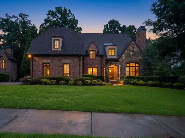 831 Camden Park Court NE, Atlanta, GA 30342