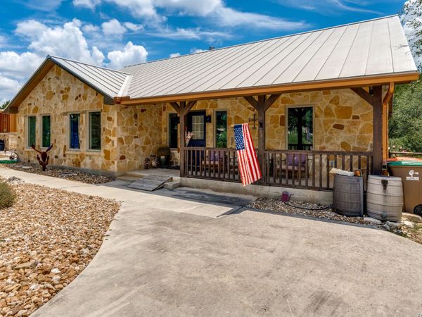 201 Hidden Lake, Boerne, TX 78006