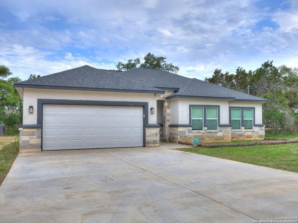 656 FAWN DR, Spring Branch, TX 78070