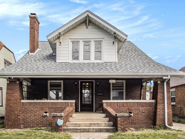 2427 Prast Boulevard, South Bend, IN 46628