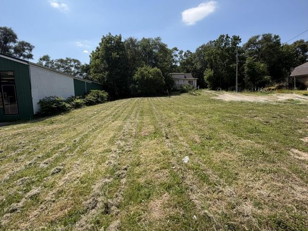 3120 S Cedar Street, Lansing, MI 48910