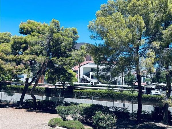 260 E Flamingo Road , Unit 118, Las Vegas, NV 89169