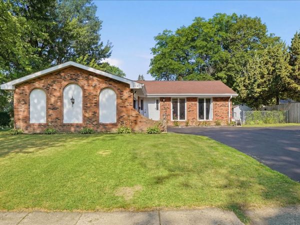 554 Longview Drive , Antioch, IL 60002