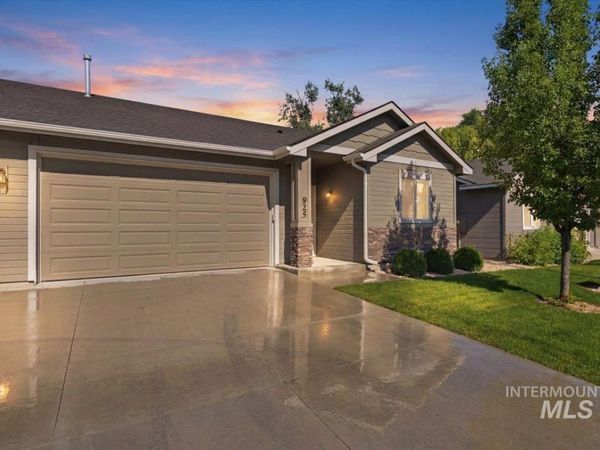 925 S Banner St, Nampa, ID 83686