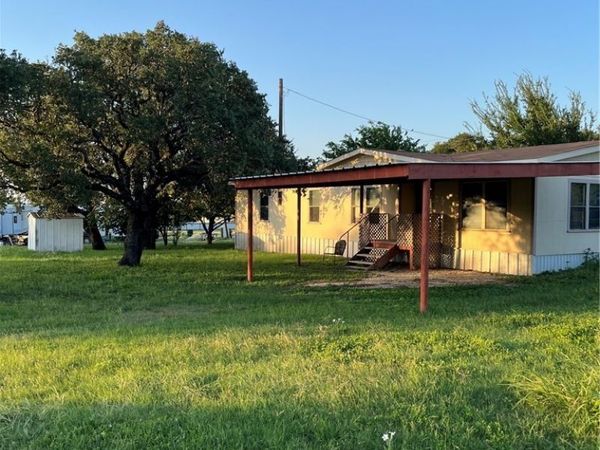 605 E Chappel Road , San Saba, TX 76877