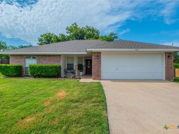 302 Sealy Court , Gatesville, TX 76528
