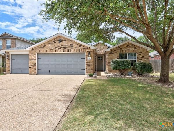 785 Kingfisher Lane, Leander, TX 78641