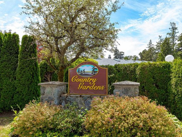 4140 Interurban Rd, Unit #2, Saanich, BC V8Z 6W7
