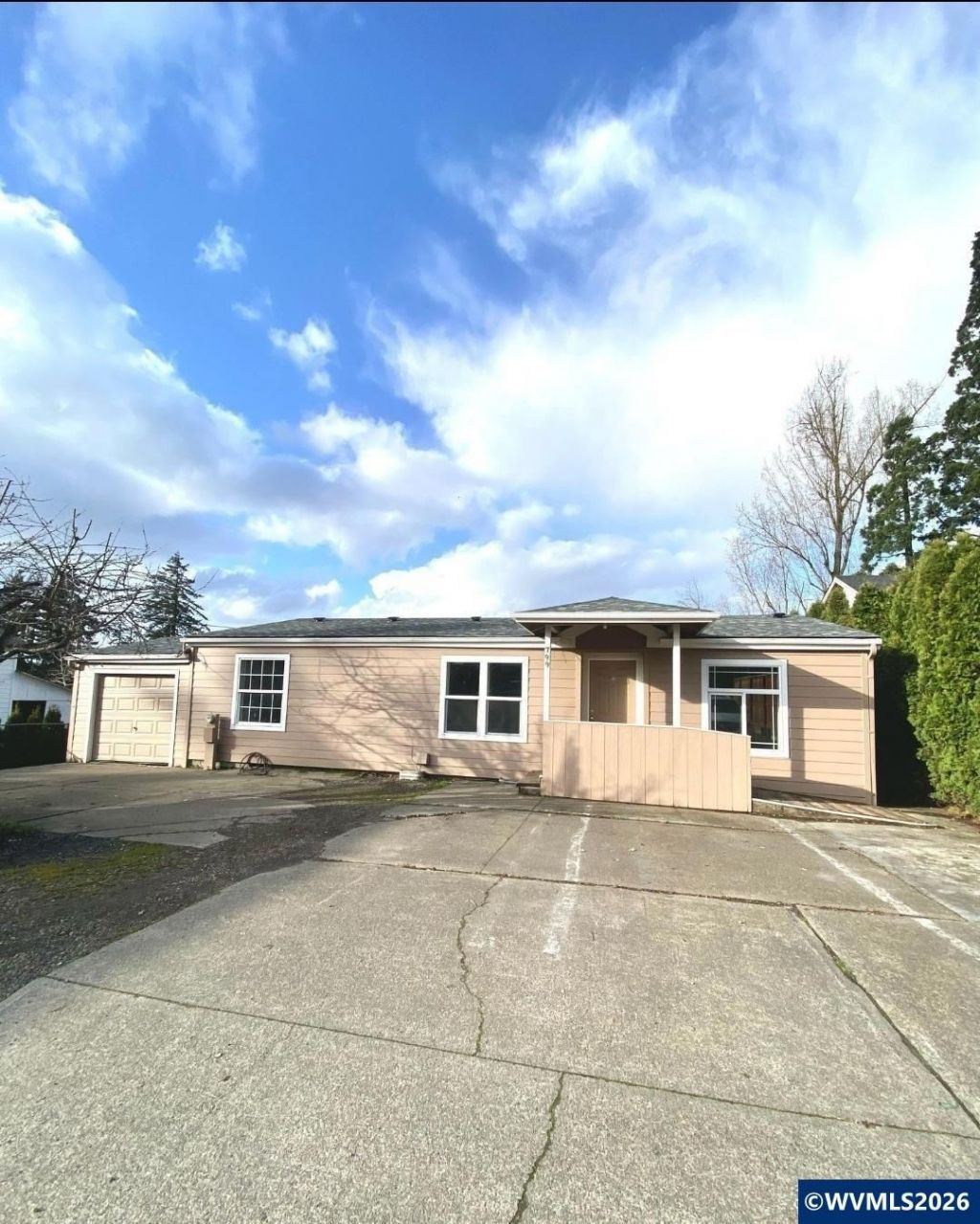 799 Hardcastle Av, Woodburn, OR 97071 Main Photo