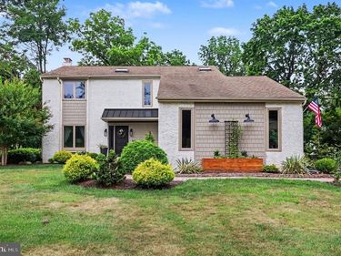 25 E KNOWLTON ROAD, MEDIA, PA 19063