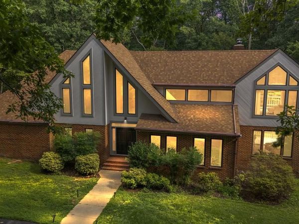 10101 JAYDEE BOULEVARD, FAIRFAX STATION, VA 22039