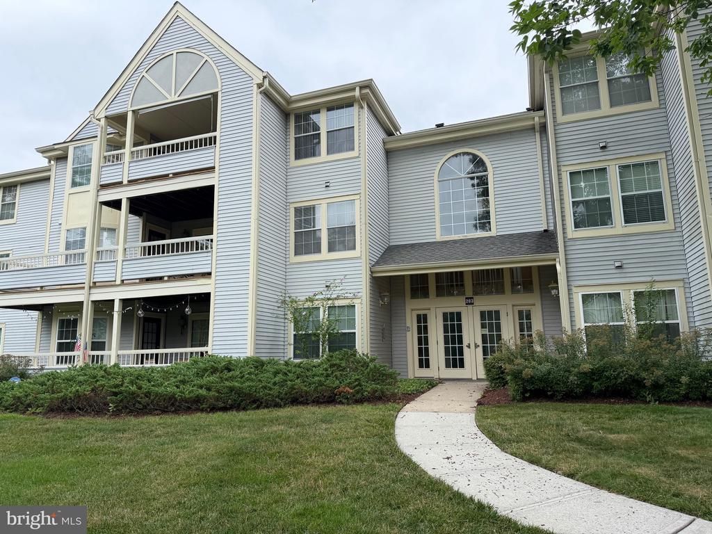 203 Salem Court, Unit 3, Princeton, NJ 08540 Main Photo