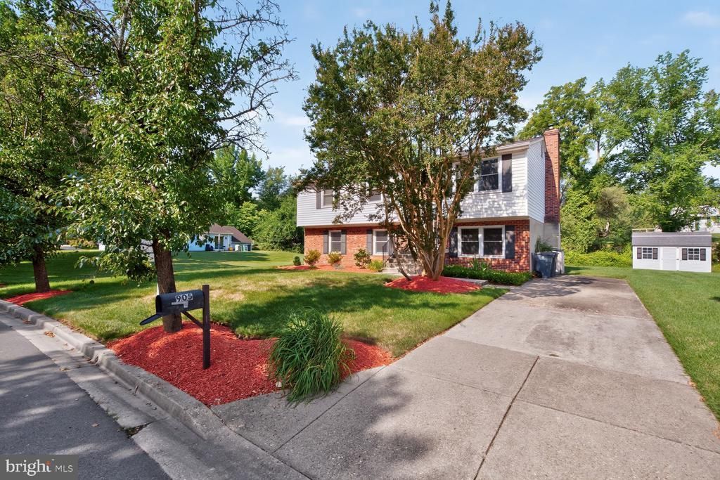 905 NEW ORCHARD PLACE, UPPER MARLBORO, MD 20774