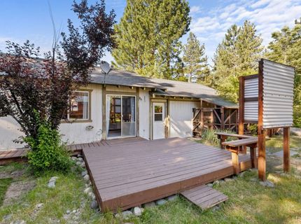 1034 Washoan Boulevard, South Lake Tahoe, CA 96150 Photo