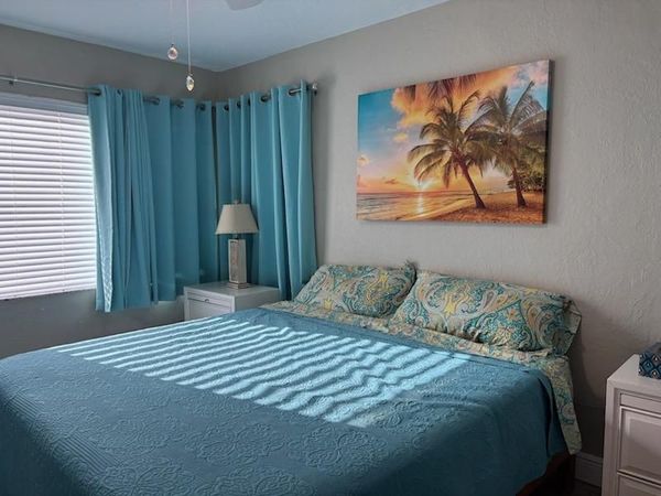 302 New Hampshire Street, Unit 1ab, Hollywood, FL 33019