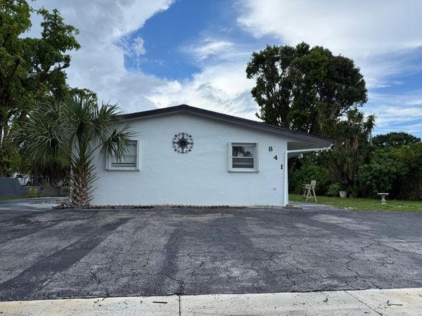 841 NW 39th Street, Unit 1-4, Oakland Park, FL 33309