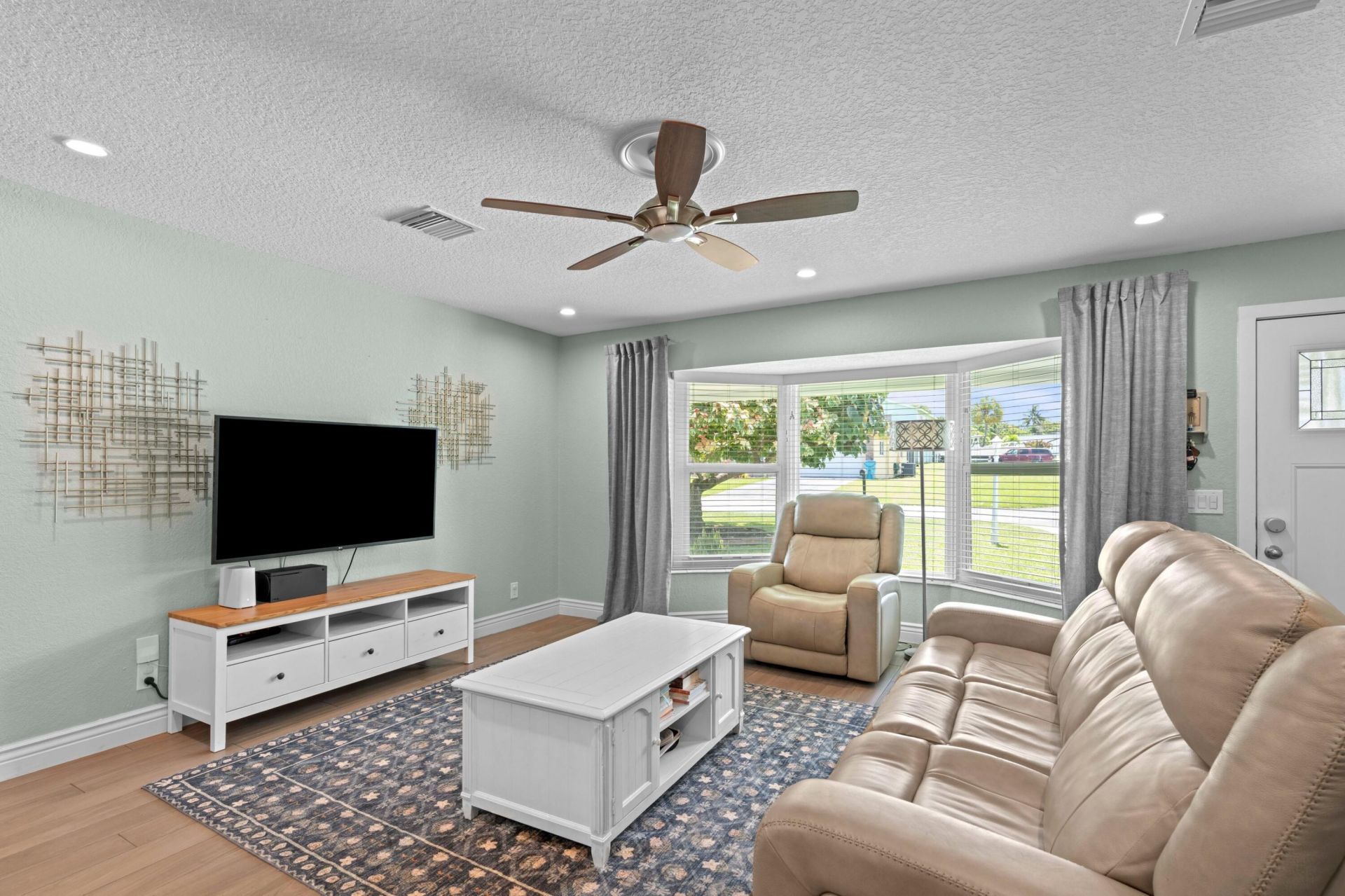 2890 SE 1st Court, Boynton Beach, FL 33435 Photo