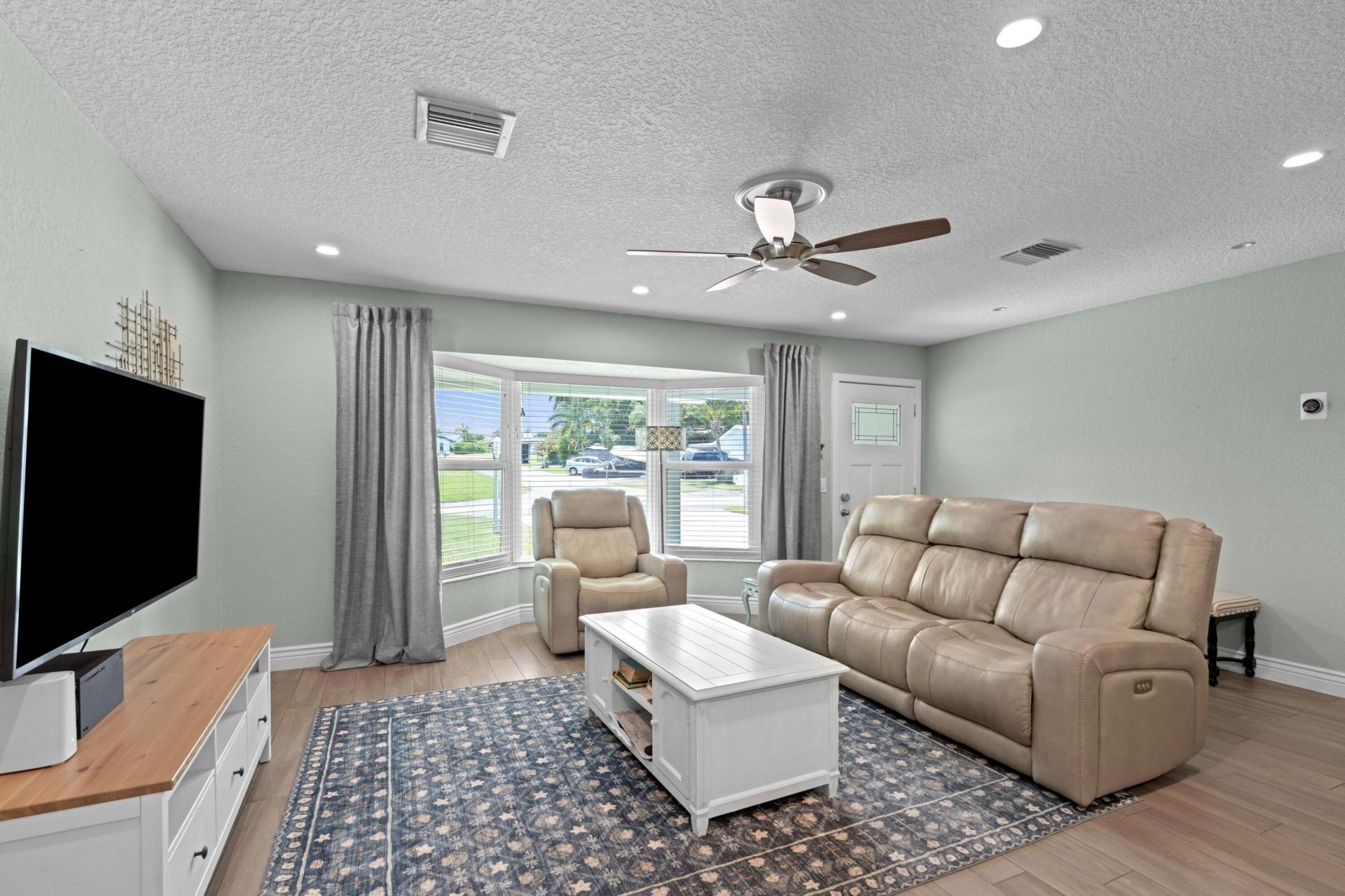 2890 SE 1st Court, Boynton Beach, FL 33435 Photo
