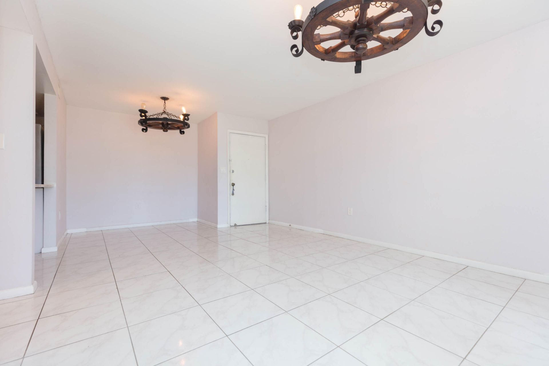 895 N Village Drive N, Unit 204, Saint Petersburg, FL 33716 Photo