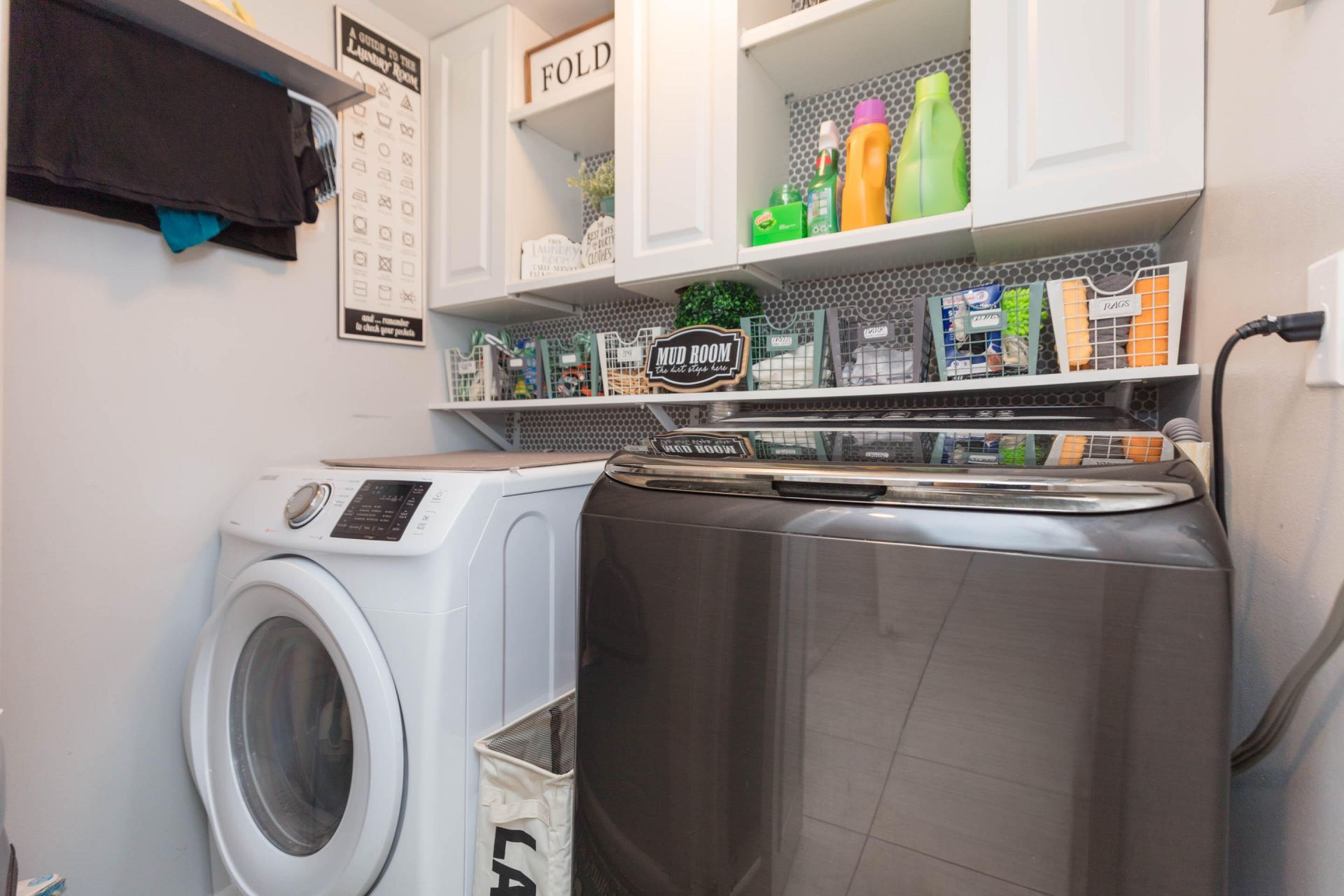 895 N Village Drive N, Unit 204, Saint Petersburg, FL 33716 Photo