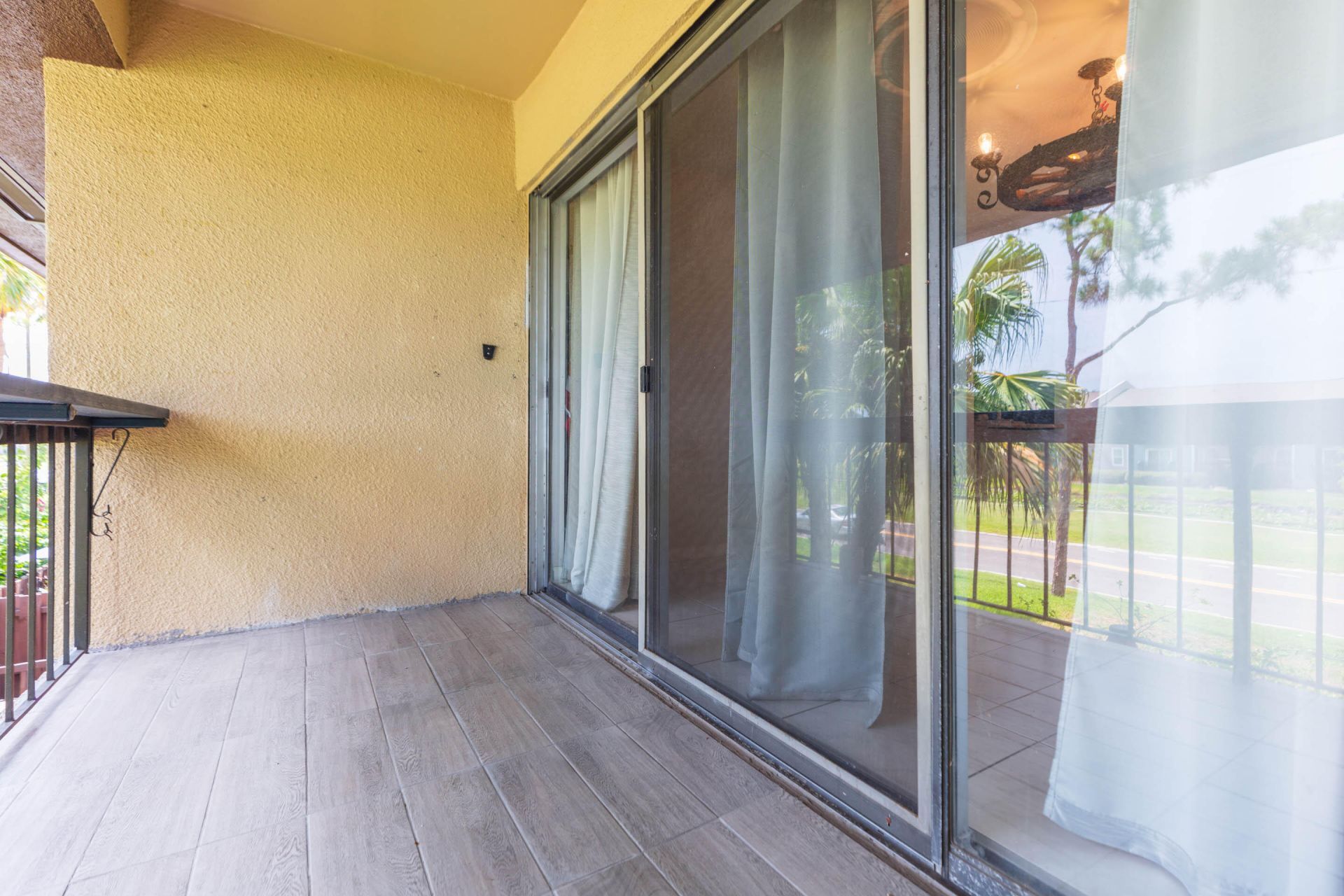 895 N Village Drive N, Unit 204, Saint Petersburg, FL 33716 Photo
