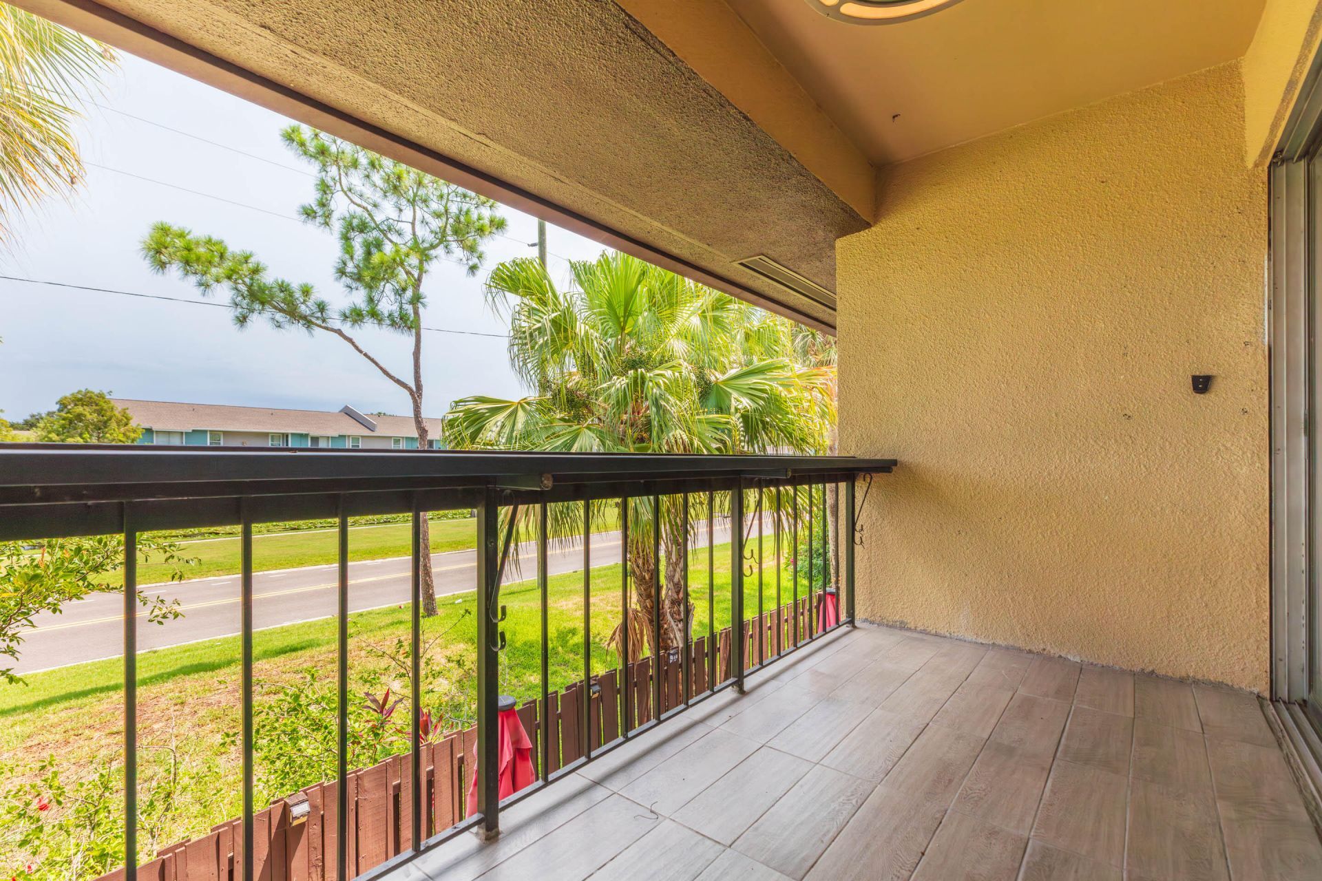 895 N Village Drive N, Unit 204, Saint Petersburg, FL 33716 Photo