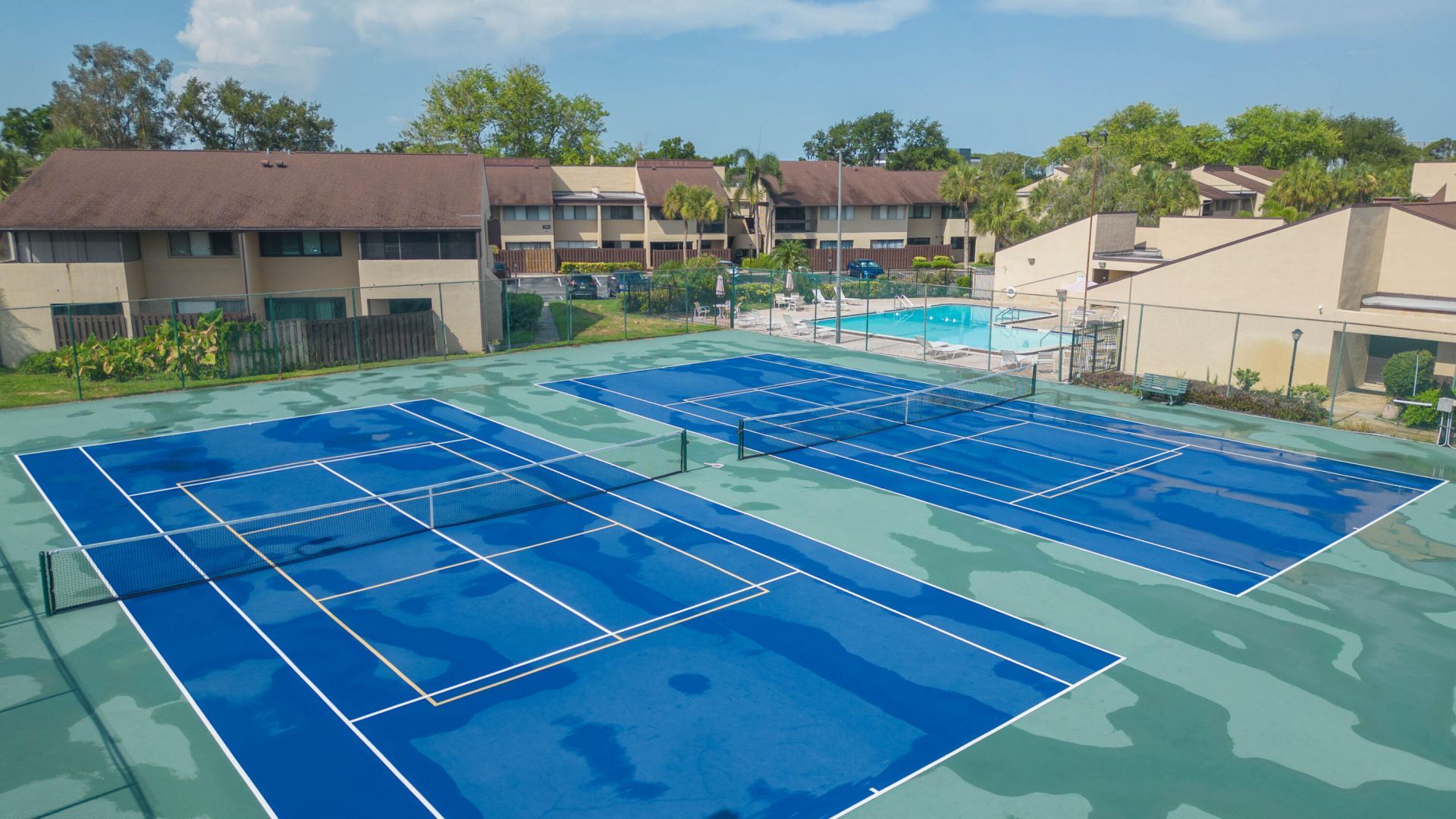 895 N Village Drive N, Unit 204, Saint Petersburg, FL 33716 Photo