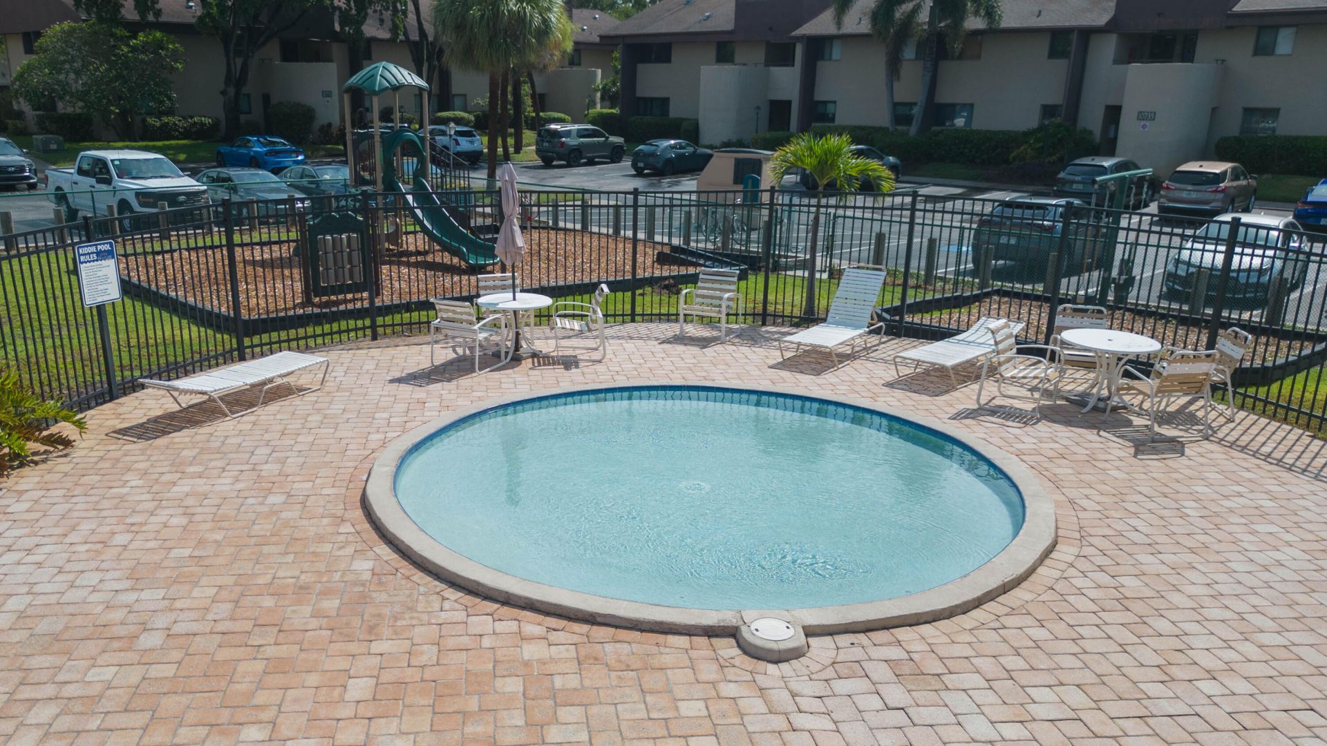 895 N Village Drive N, Unit 204, Saint Petersburg, FL 33716 Photo