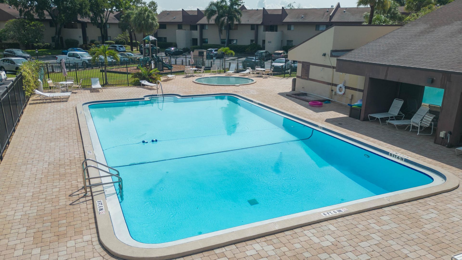 895 N Village Drive N, Unit 204, Saint Petersburg, FL 33716 Photo