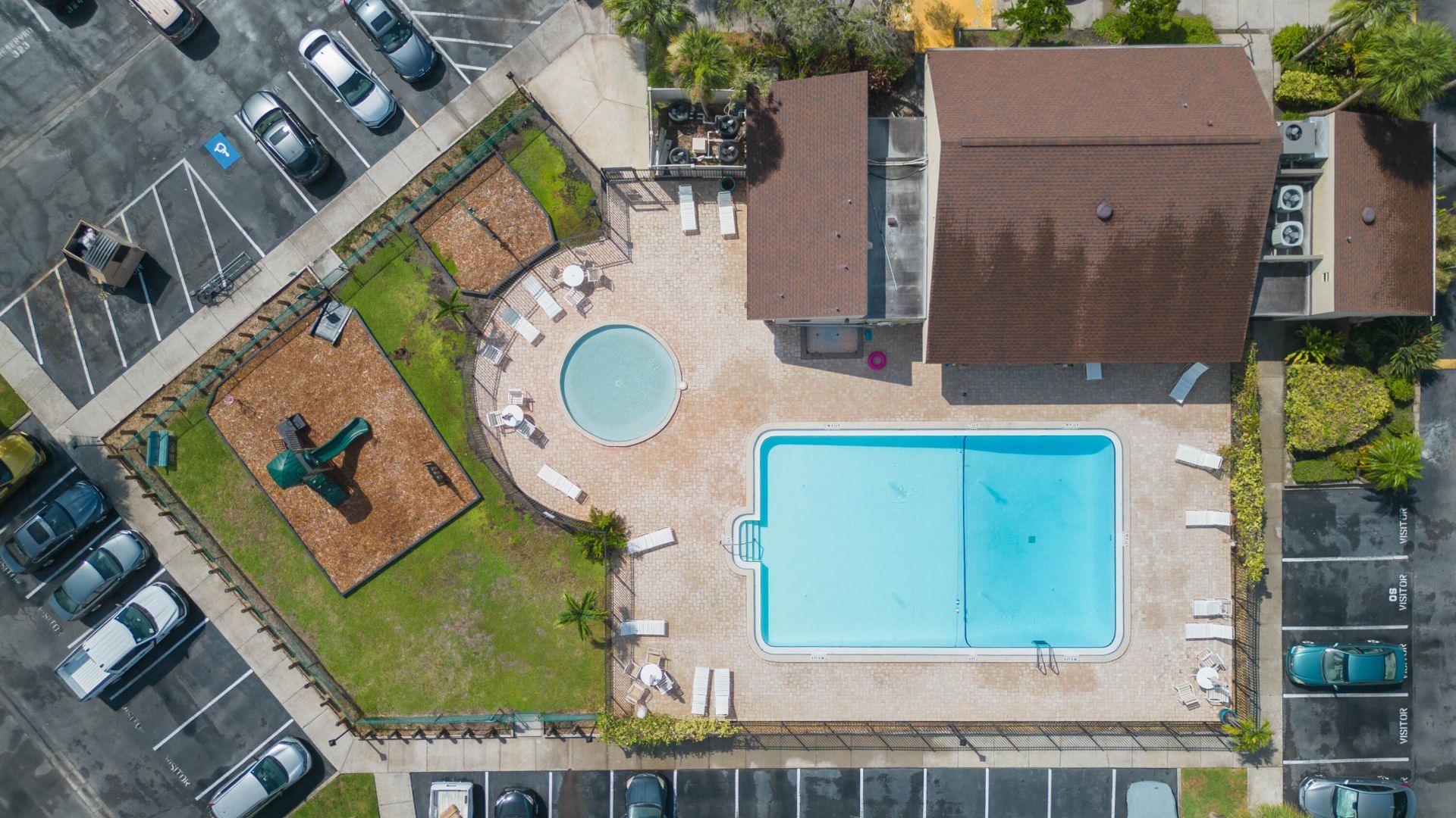895 N Village Drive N, Unit 204, Saint Petersburg, FL 33716 Photo