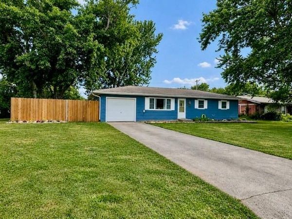 721 E Garfield Street, Iola, KS 66749
