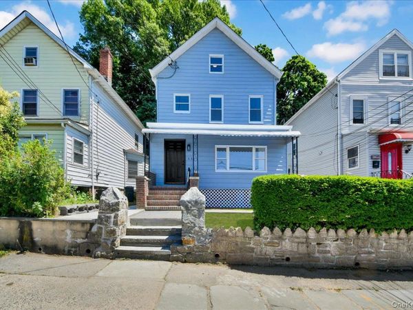 35 S Terrace Avenue , Mount Vernon, NY 10550