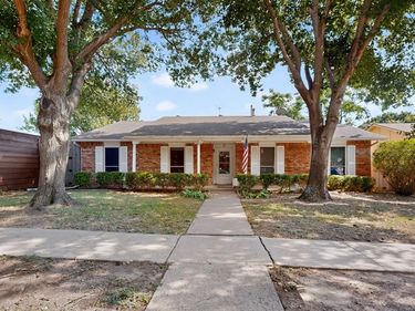 10254 Catalpa Road, Dallas, TX 75243