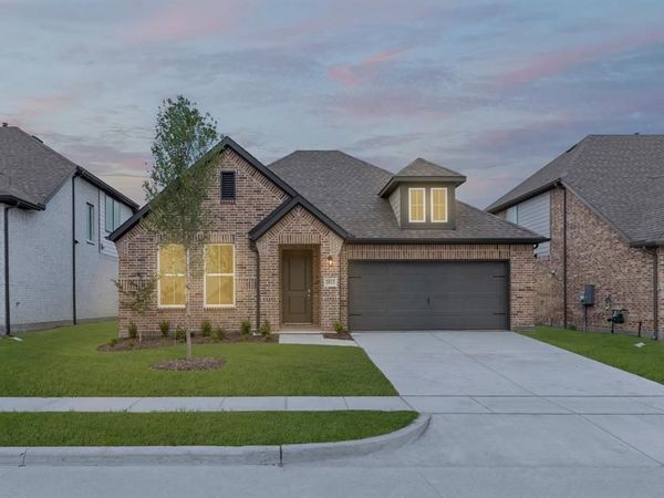 1811 Gleasondale Drive, Forney, TX 75126