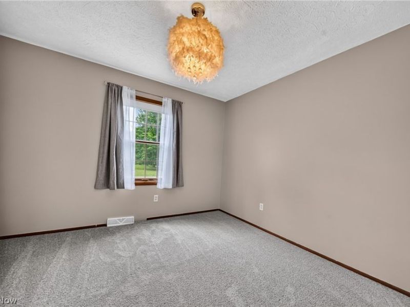 90 Meadowridge Drive, Geneva, OH 44041 Photo 18