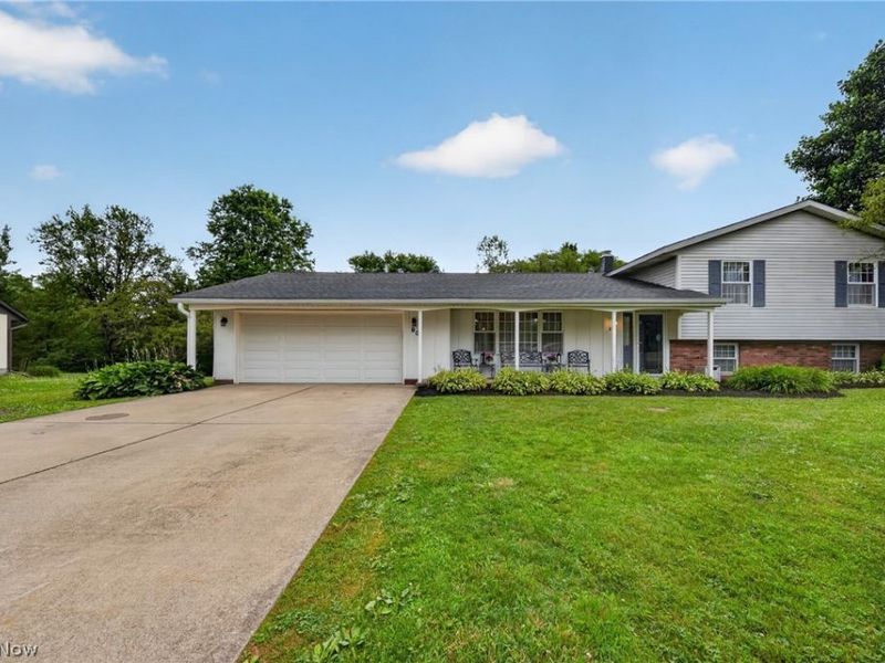 90 Meadowridge Drive, Geneva, OH 44041 Photo 2