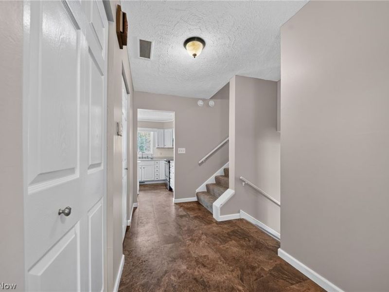 90 Meadowridge Drive, Geneva, OH 44041 Photo 5