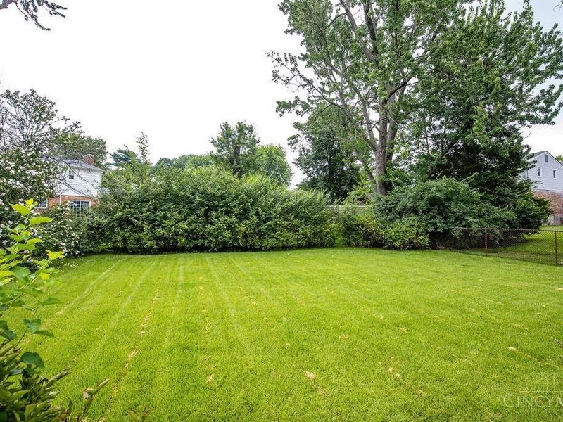 818 Rosetree Lane, Anderson Twp, OH 45230 Photo 38