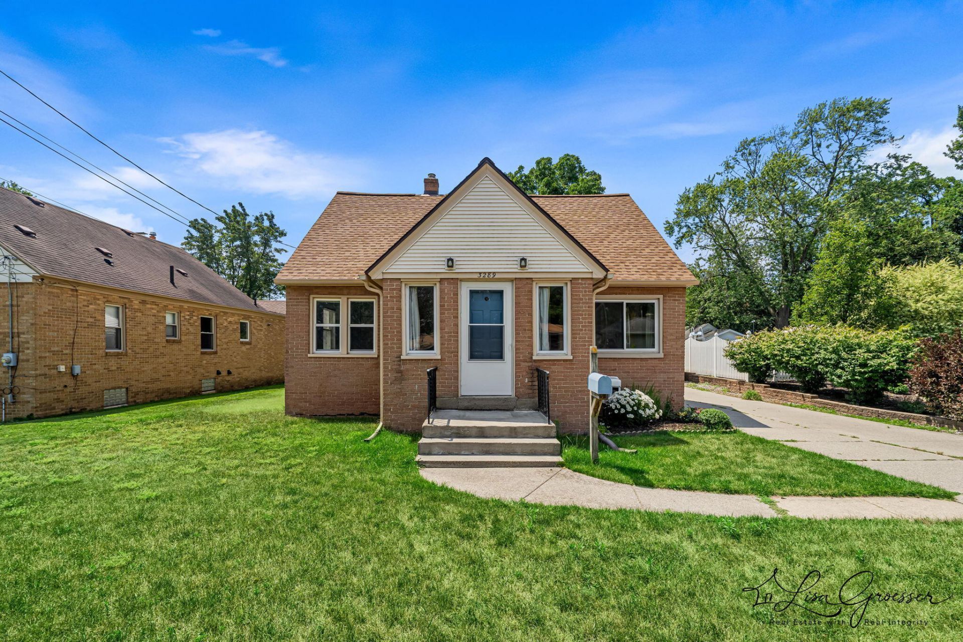 3289 Earle Avenue Sw, Grandville, MI 49418 Main Photo