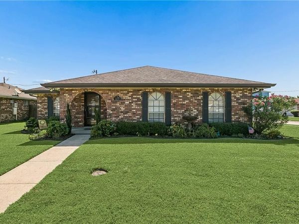 3217 JENNIFER Court, Marrero, LA 70072