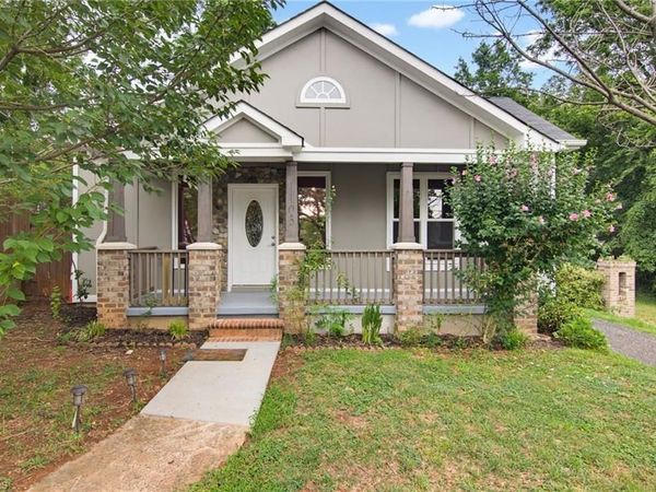 1103 Thurmond Street , Winston-Salem, NC 27105