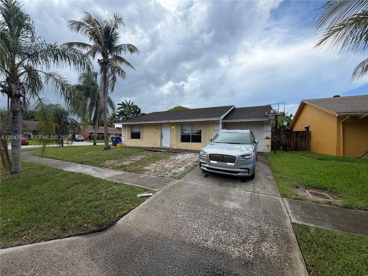 6117 Blue Grass Cir, Lake Worth, FL 33463 Photo