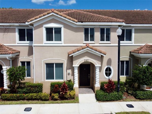 2411 SE 10th St, Unit 2411, Homestead, FL 33035
