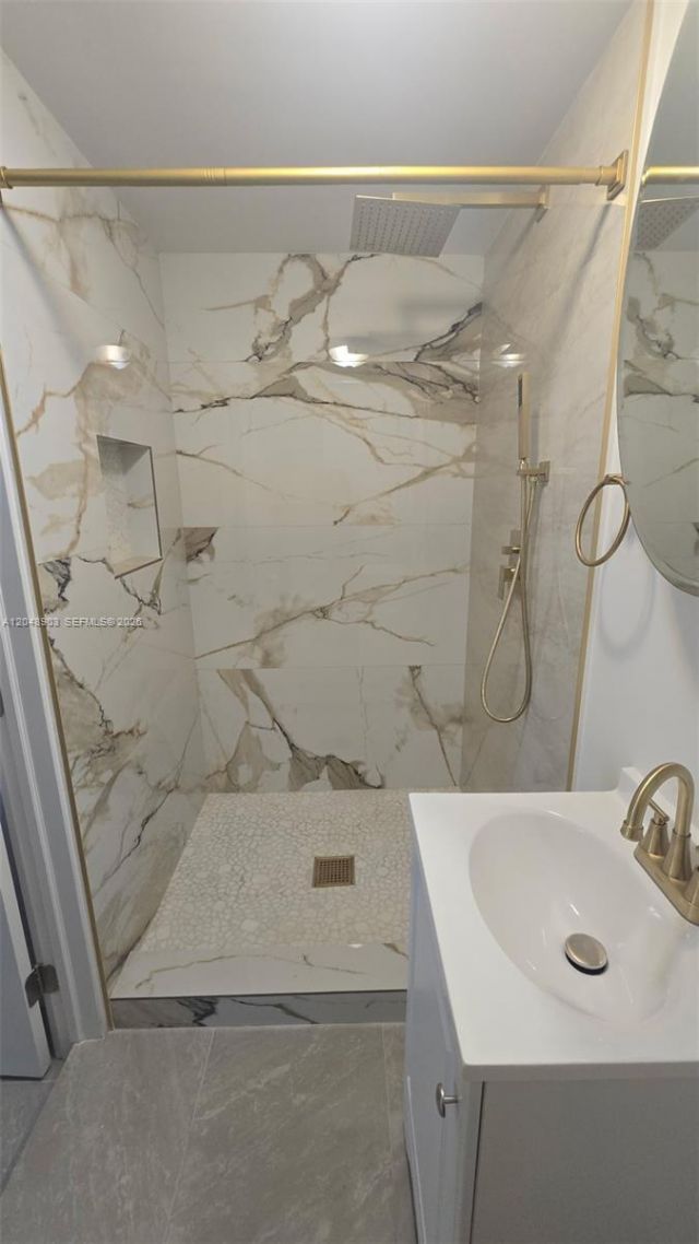 725 SW 1st Ave, Unit 1, Homestead, FL 33030 Photo