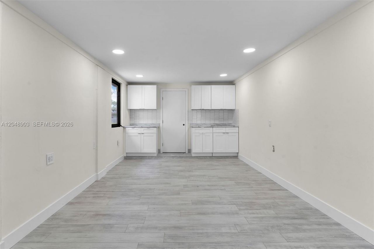 725 SW 1st Ave, Unit 1, Homestead, FL 33030 Photo