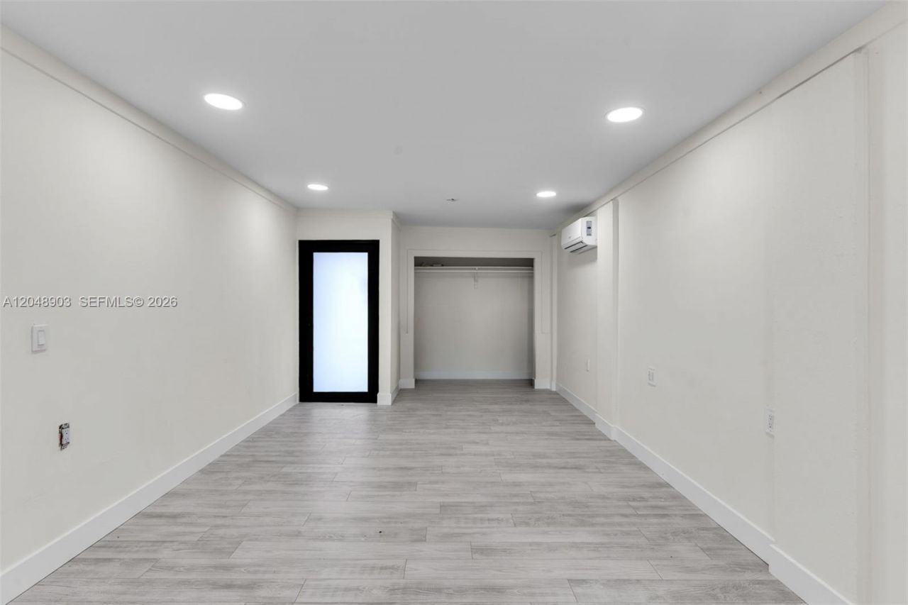 725 SW 1st Ave, Unit 1, Homestead, FL 33030 Photo