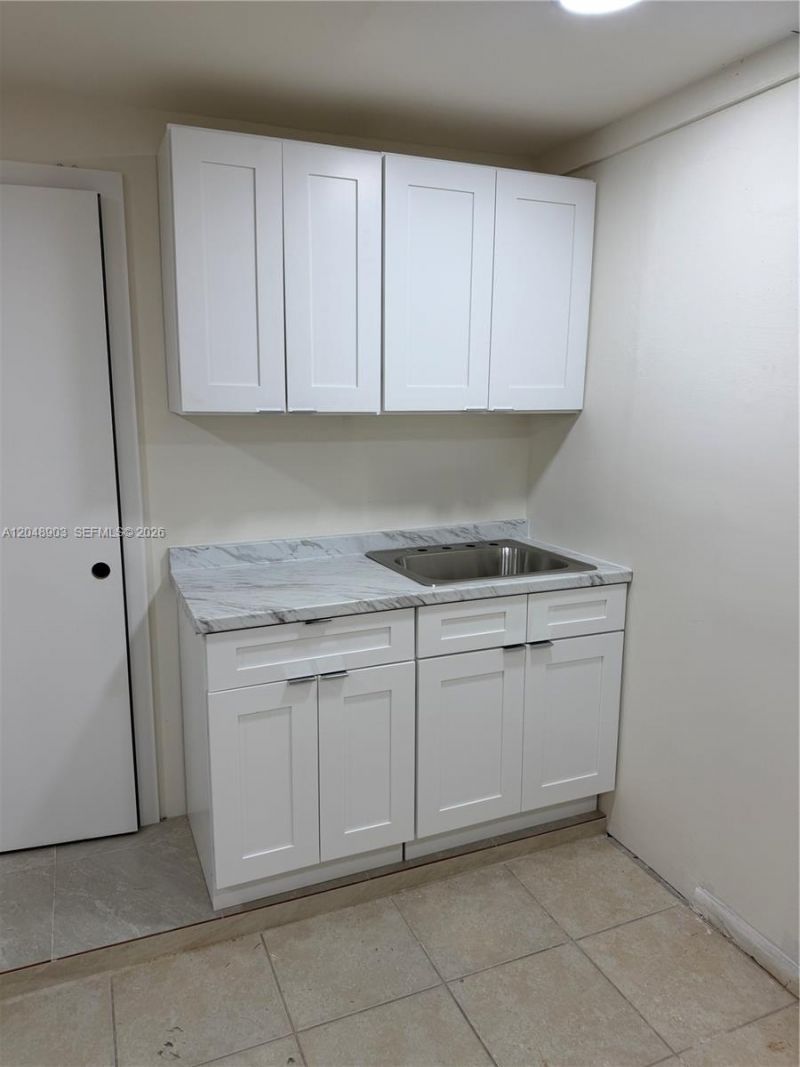 725 SW 1st Ave, Unit 1, Homestead, FL 33030 Photo
