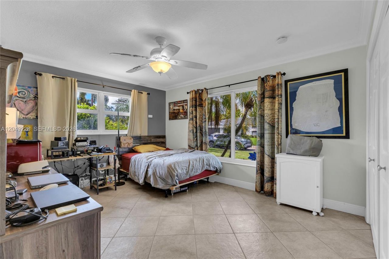 16740 Harbor Ct , Weston, FL 33326 Photo