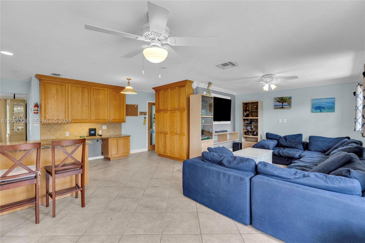 16740 Harbor Ct , Weston, FL 33326 Photo